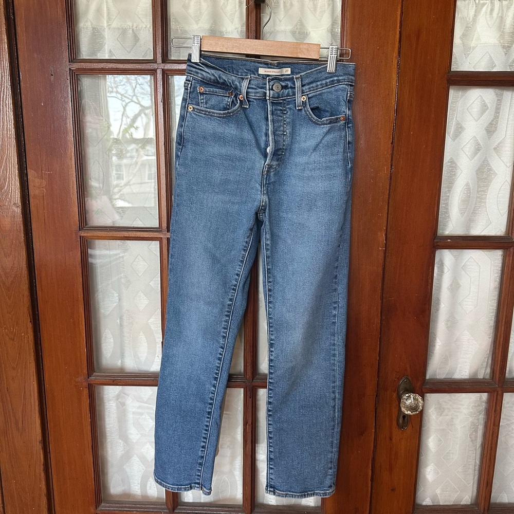 Levi's Wedgie Straight Jeans